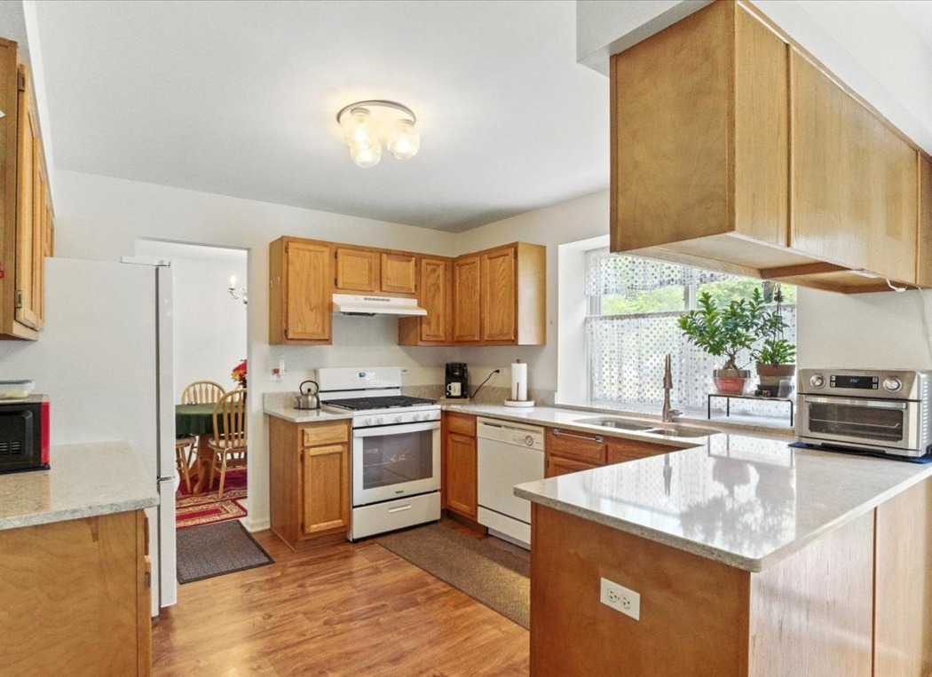 880 Savanna Springs Drive, Lake Villa, IL 60046