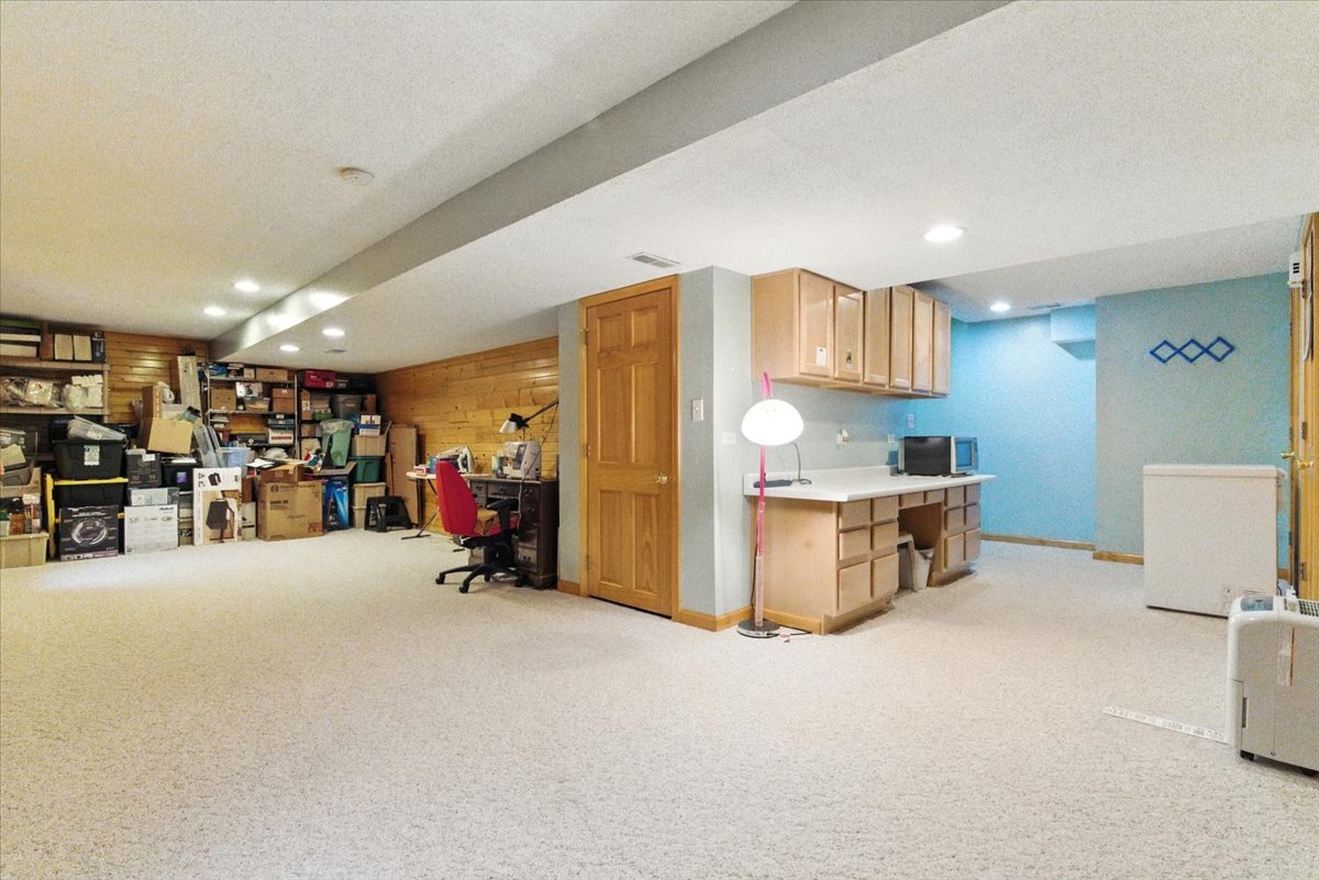 880 Savanna Springs Drive, Lake Villa, IL 60046
