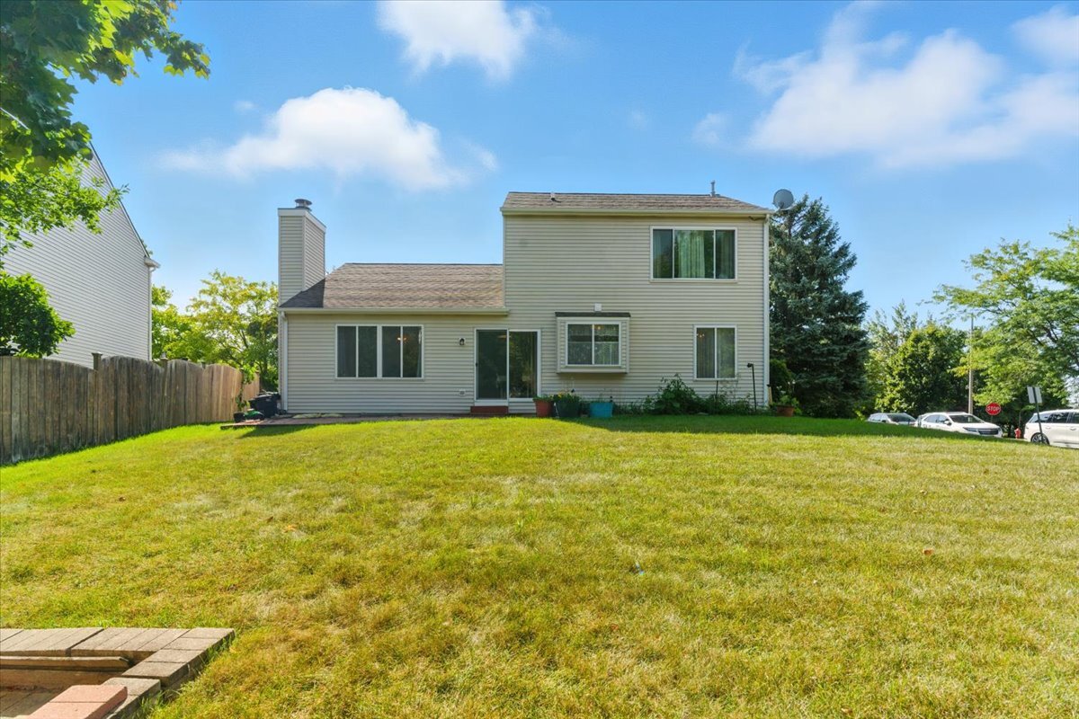 880 Savanna Springs Drive, Lake Villa, IL 60046