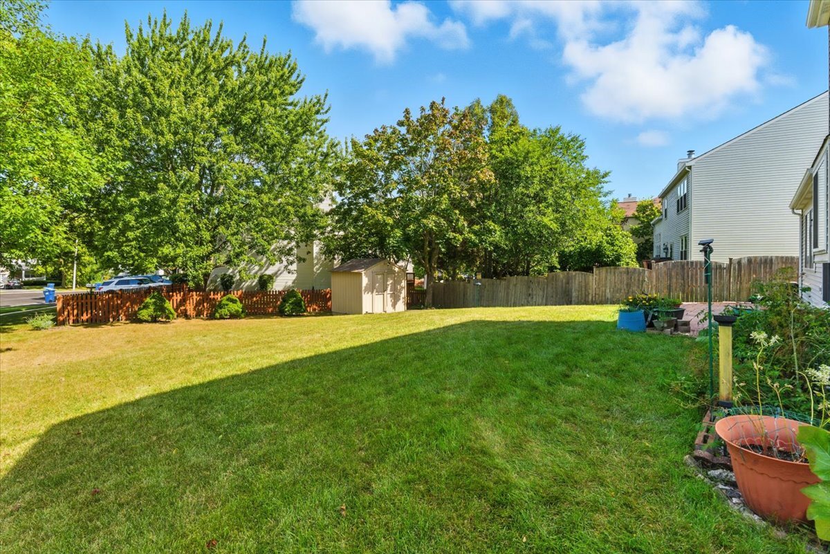 880 Savanna Springs Drive, Lake Villa, IL 60046
