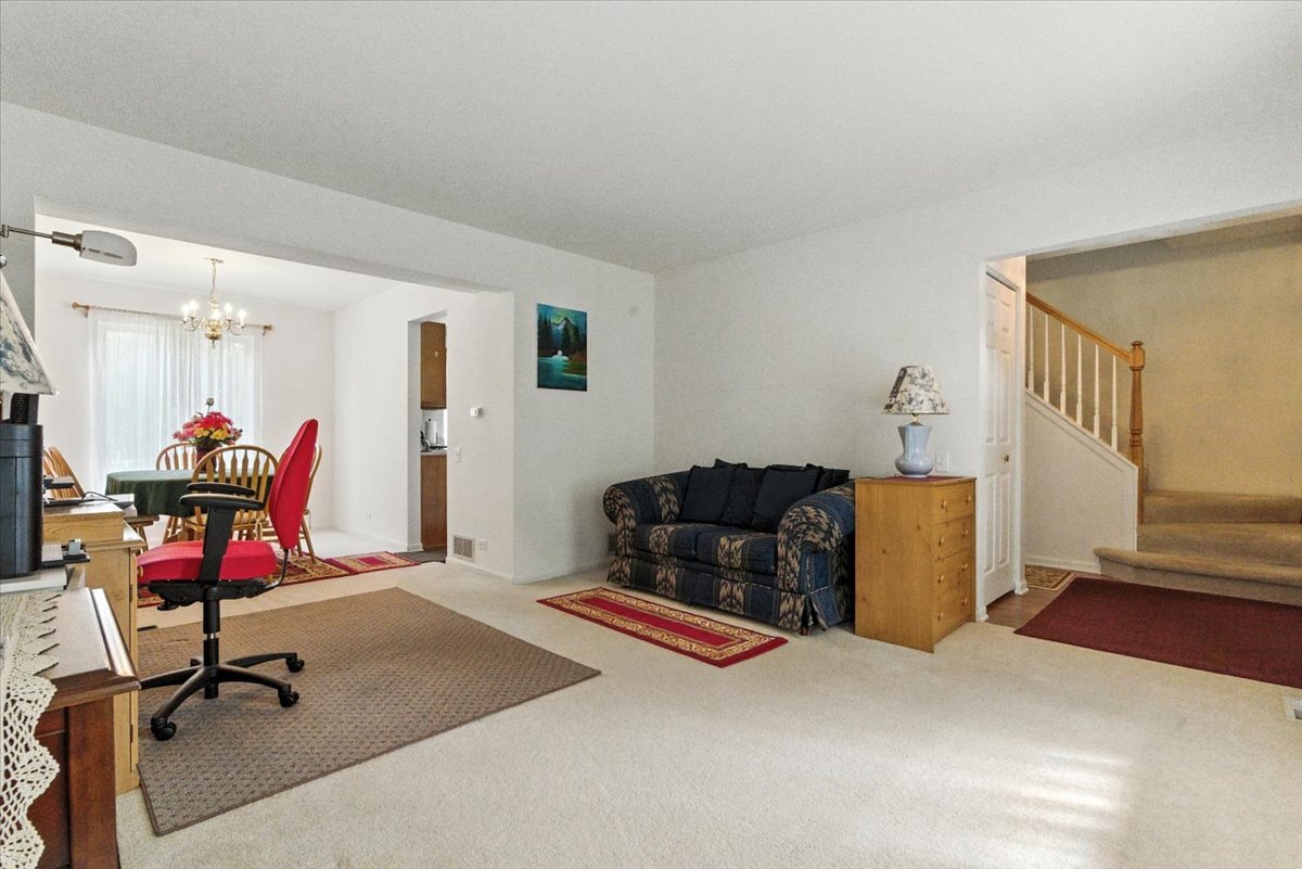 880 Savanna Springs Drive, Lake Villa, IL 60046