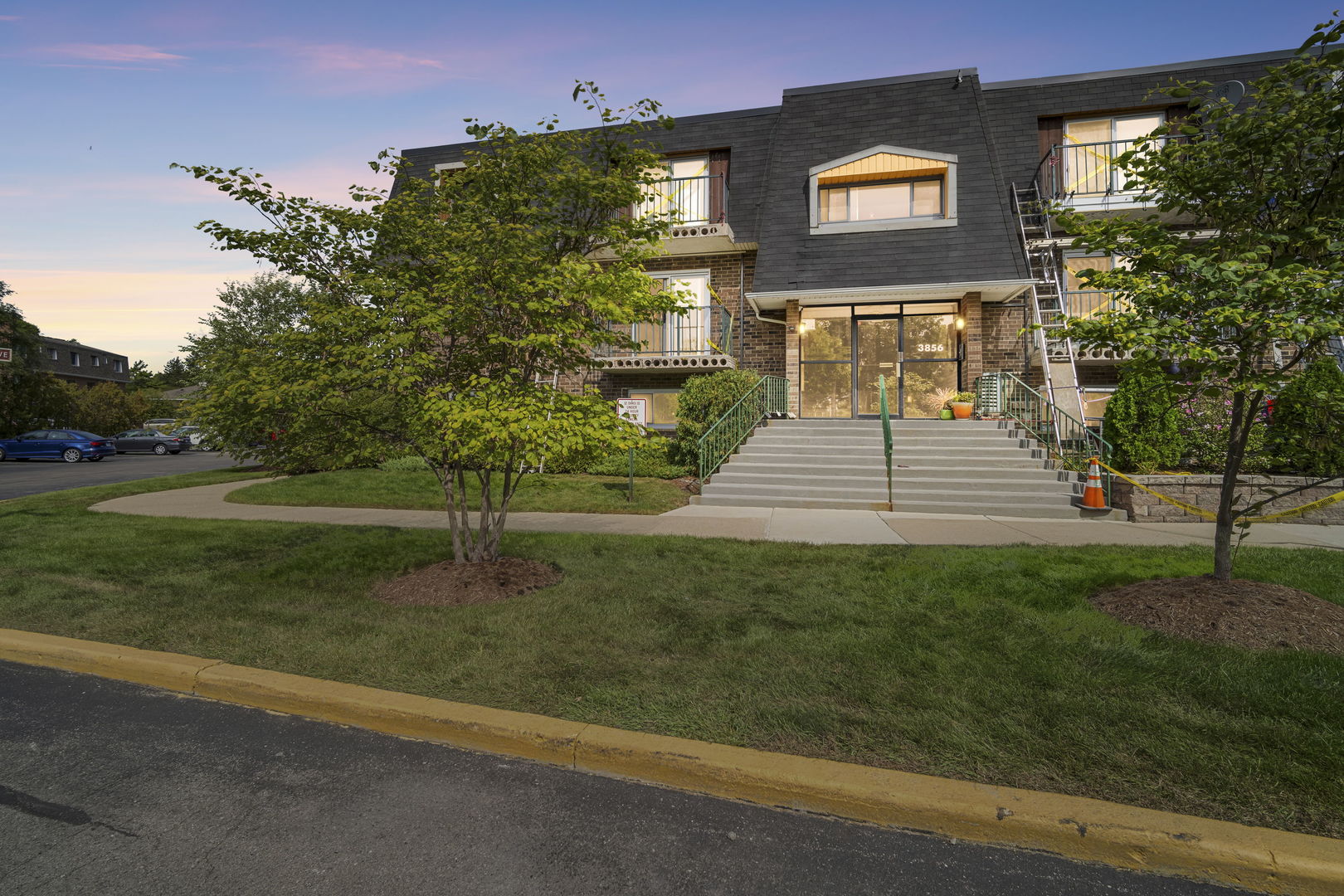 3856 S Parkway Drive #2A, Northbrook, IL 60062