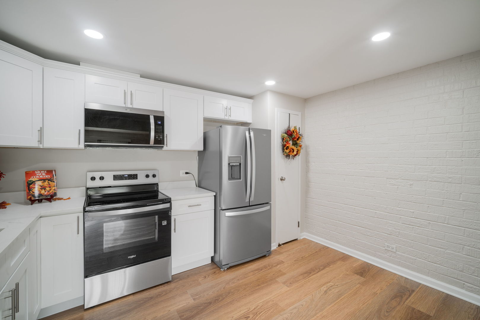 3856 S Parkway Drive #2A, Northbrook, IL 60062
