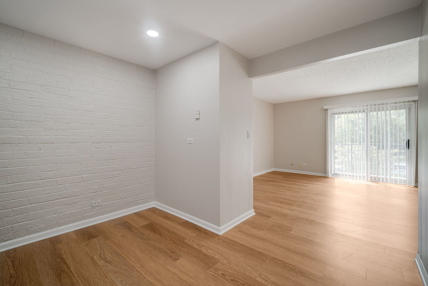3856 S Parkway Drive #2A, Northbrook, IL 60062