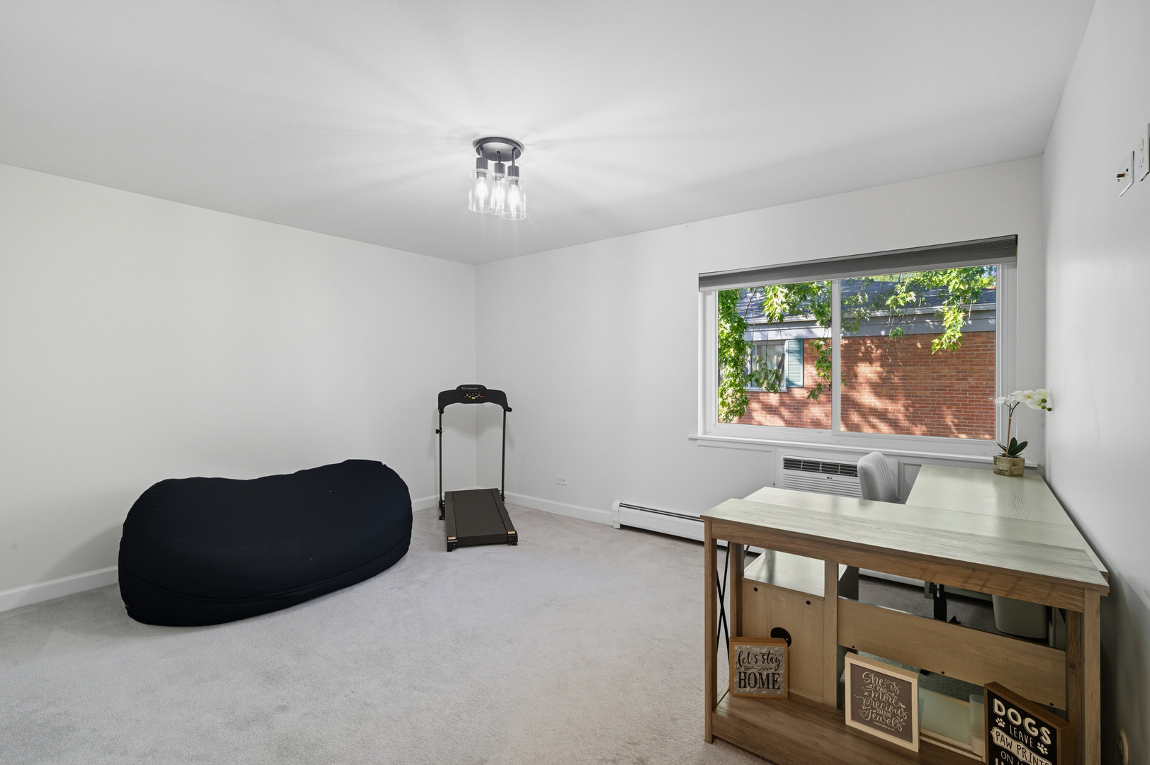 2315 S Goebbert Road #209, Arlington Heights, IL 60005