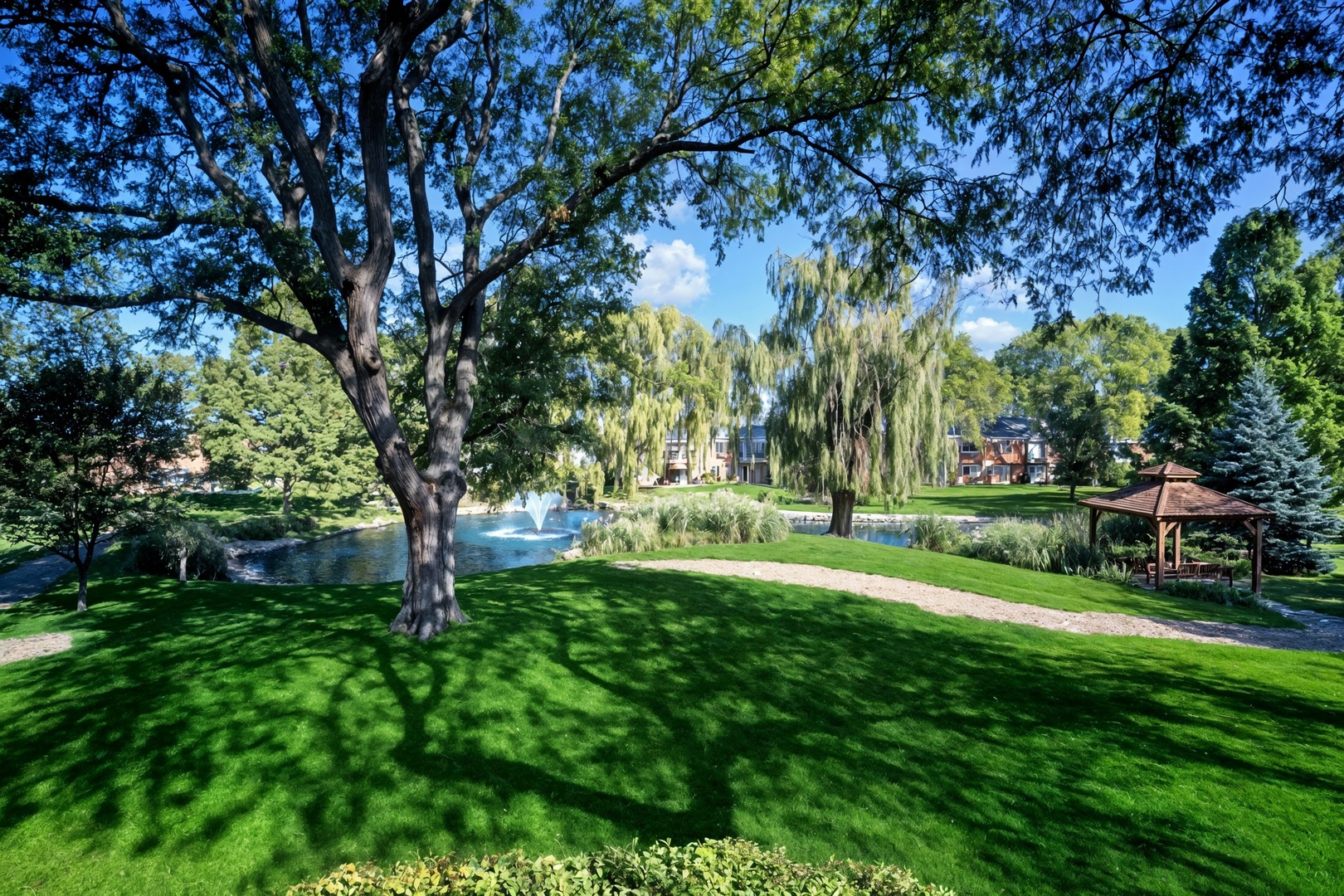 2315 S Goebbert Road #209, Arlington Heights, IL 60005