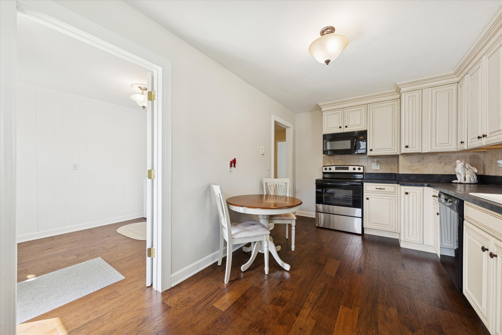 204 N Chicago Avenue #2, Elwood, IL 60421