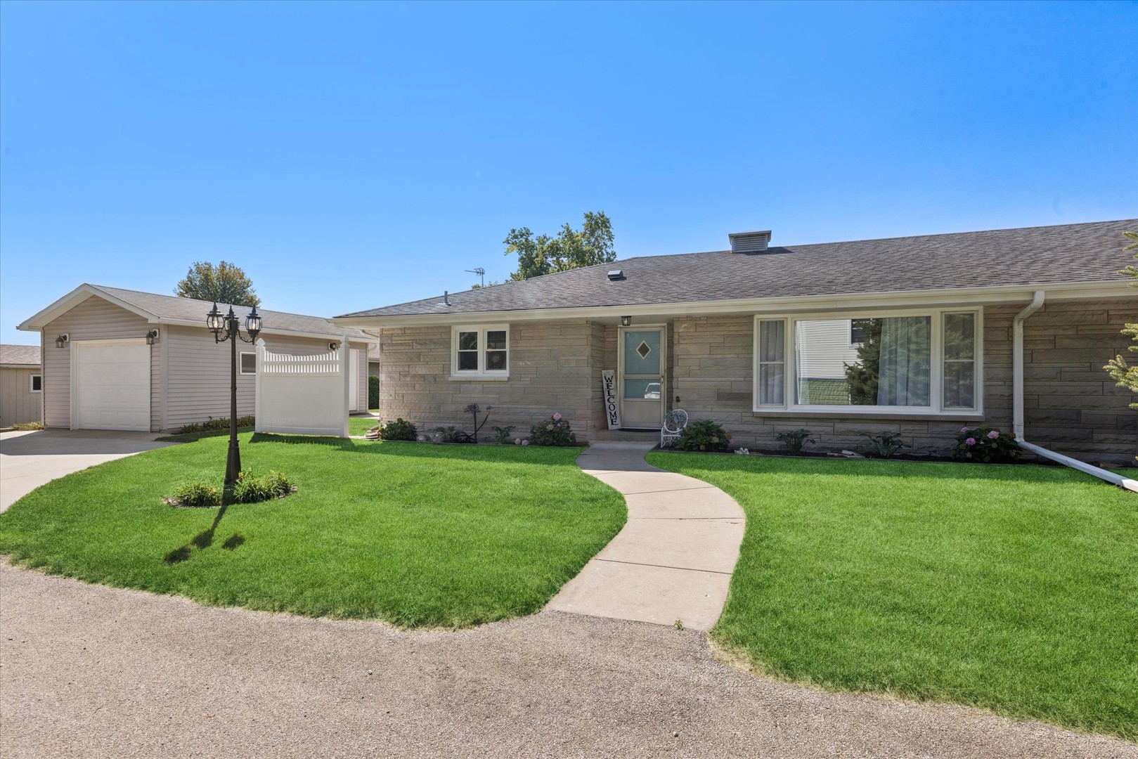 204 N Chicago Avenue #2, Elwood, IL 60421