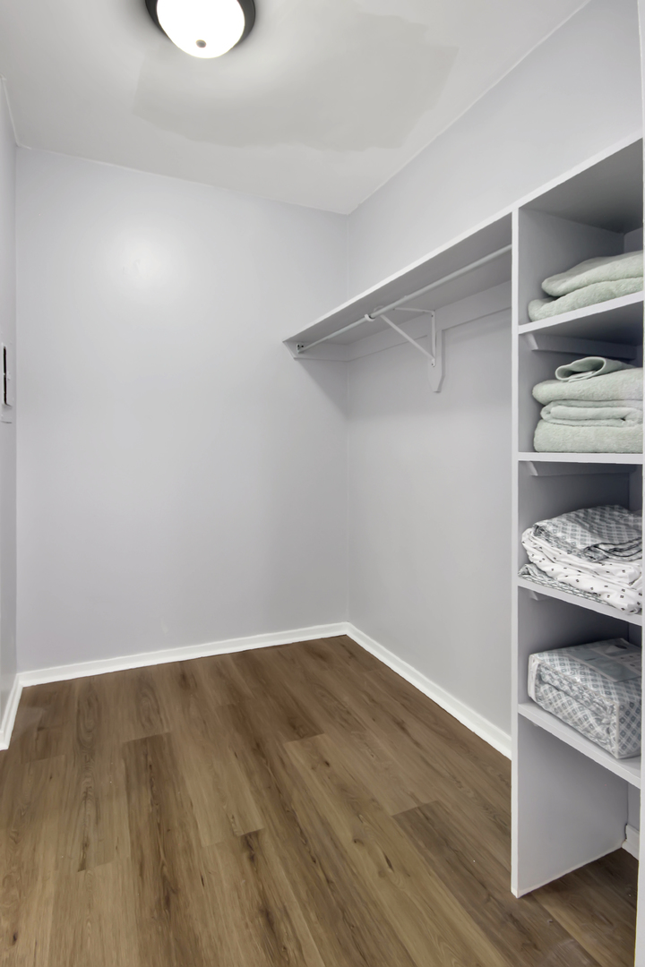 2605 S Indiana Avenue #2406, Chicago, IL 60616