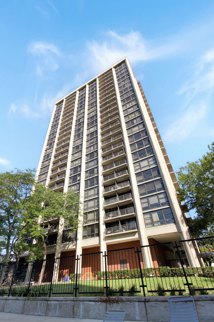 2605 S Indiana Avenue #2406, Chicago, IL 60616
