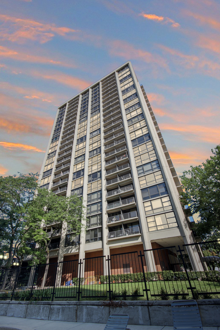 2605 S Indiana Avenue #2406, Chicago, IL 60616