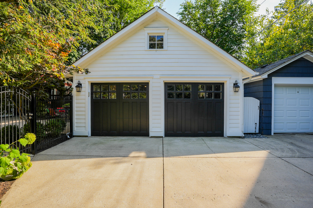 48 N Park Road, La Grange, IL 60525