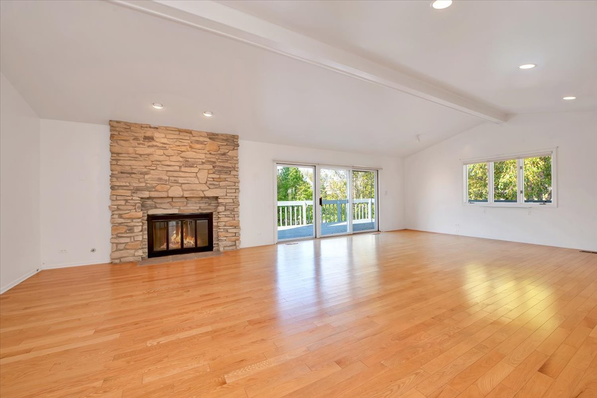 105 Craigie Lane, Inverness, IL 60067