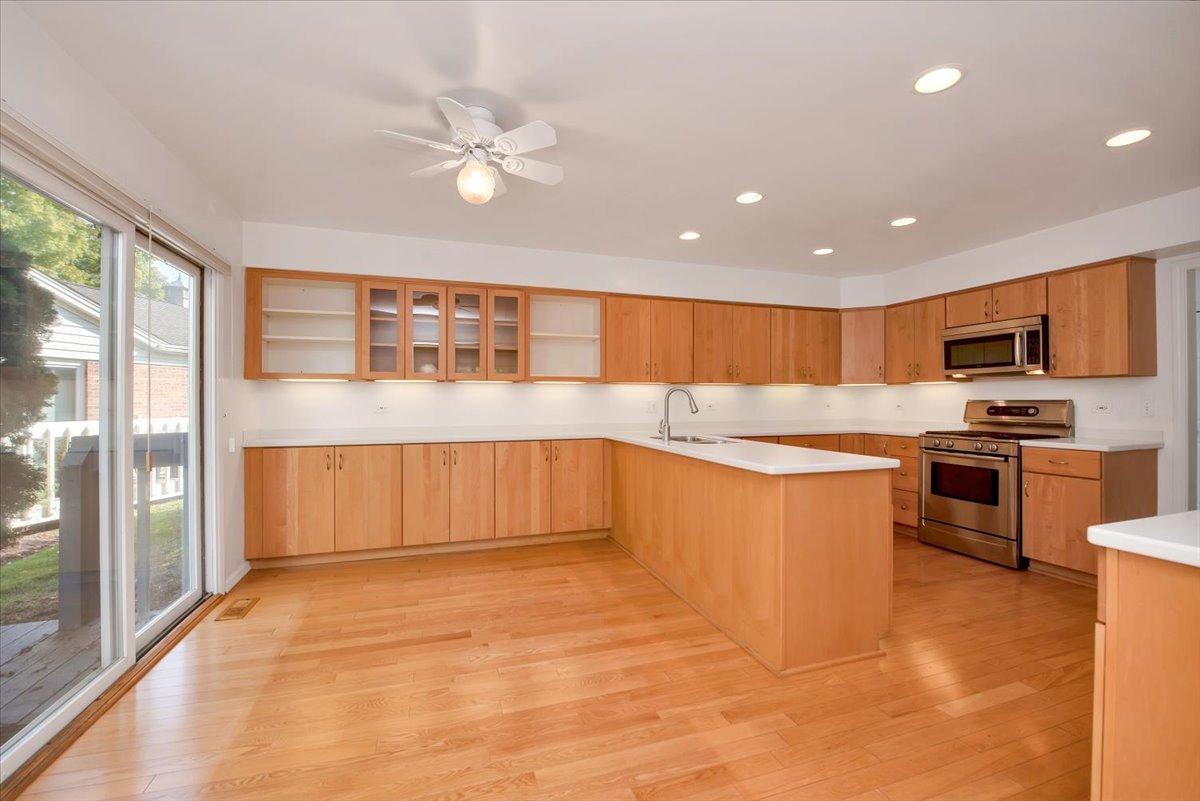 105 Craigie Lane, Inverness, IL 60067
