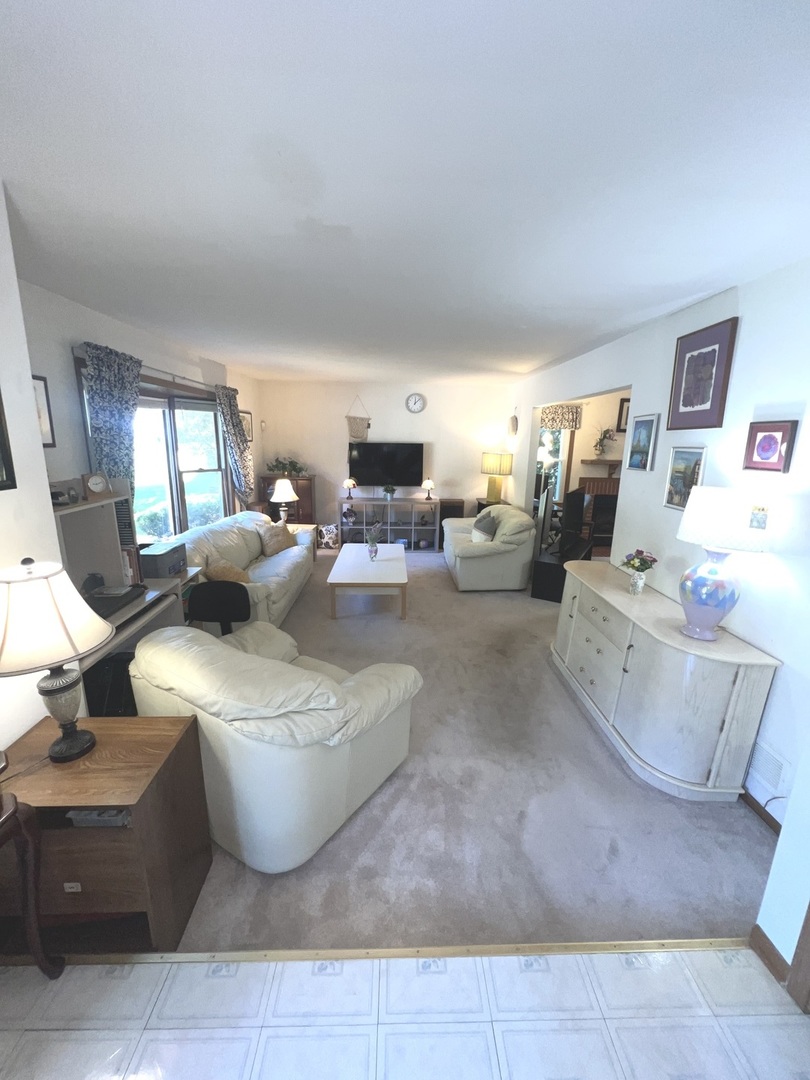 1018 Rain Tree Drive, Bolingbrook, IL 60440