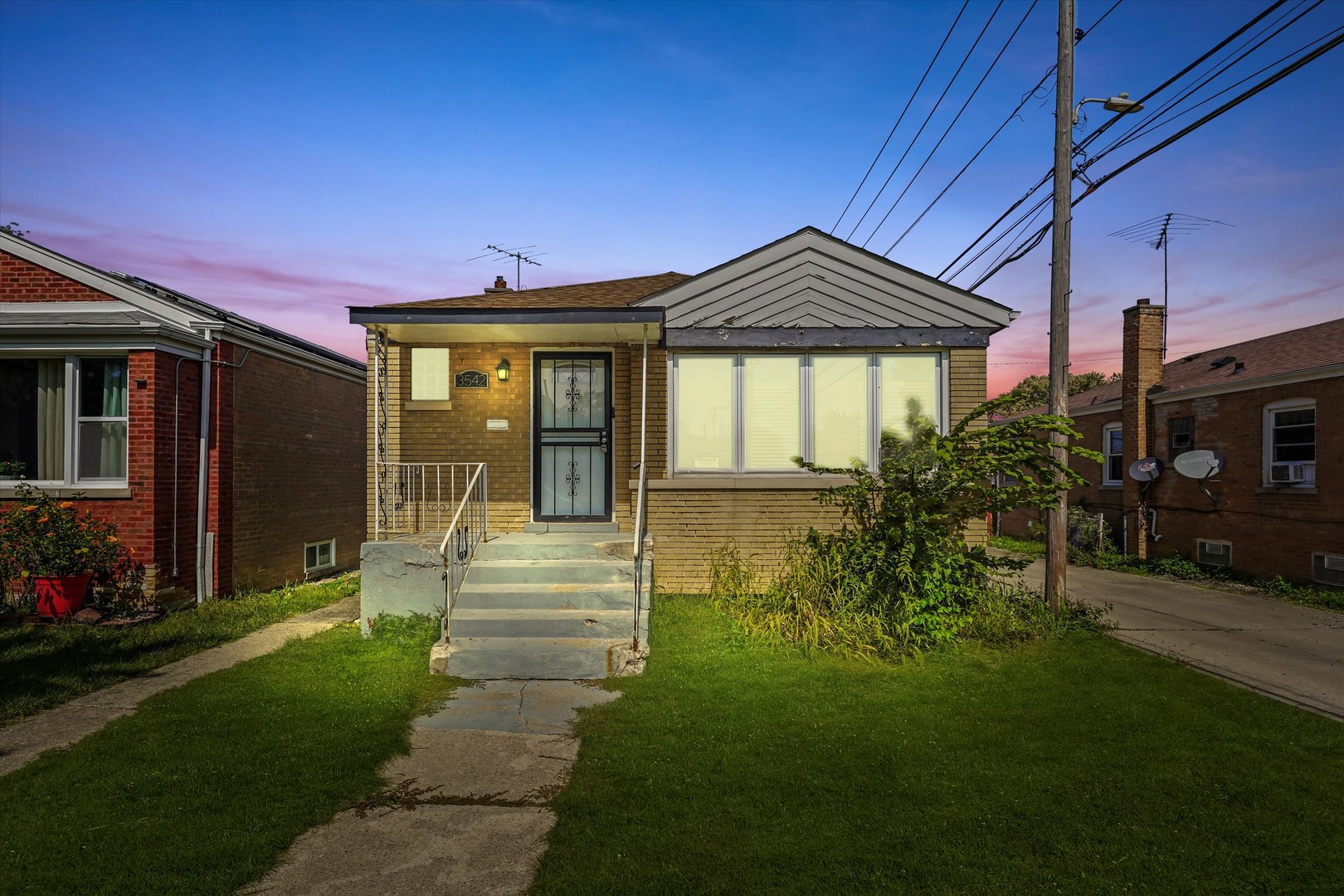 3542 W 77th Street, Chicago, IL 60652