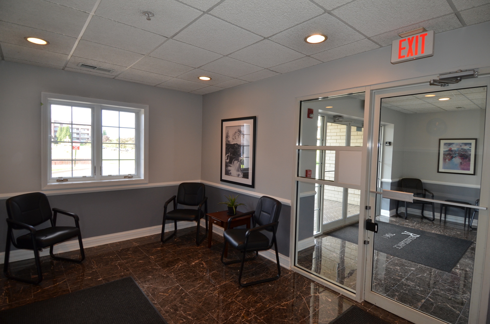 7061 W Touhy Avenue #307, Niles, IL 60714