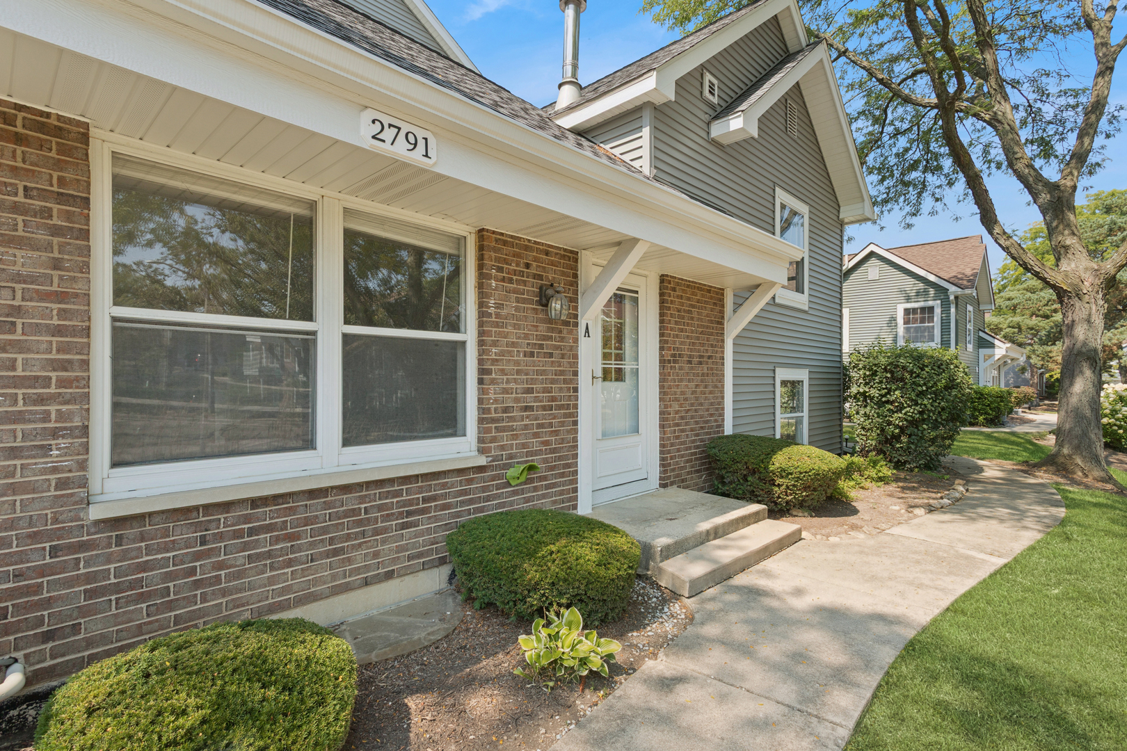 2791 Wayfaring Lane #A, Lisle, IL 60532