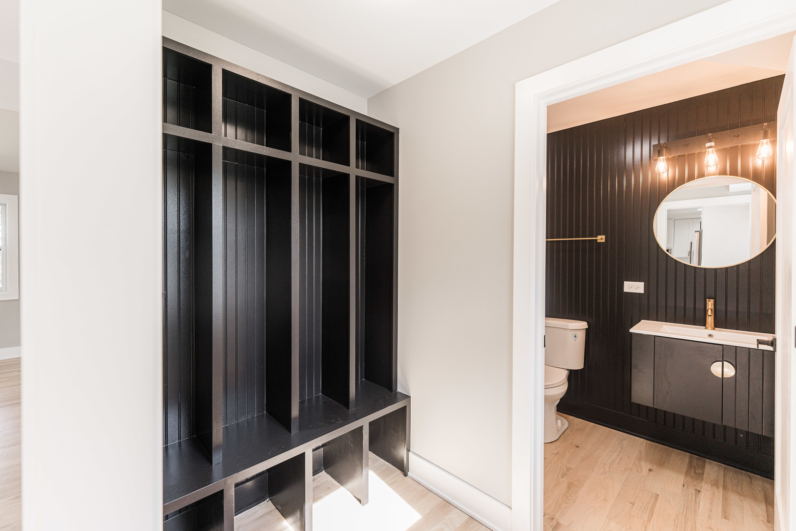 147 W North Avenue, Lombard, IL 60148