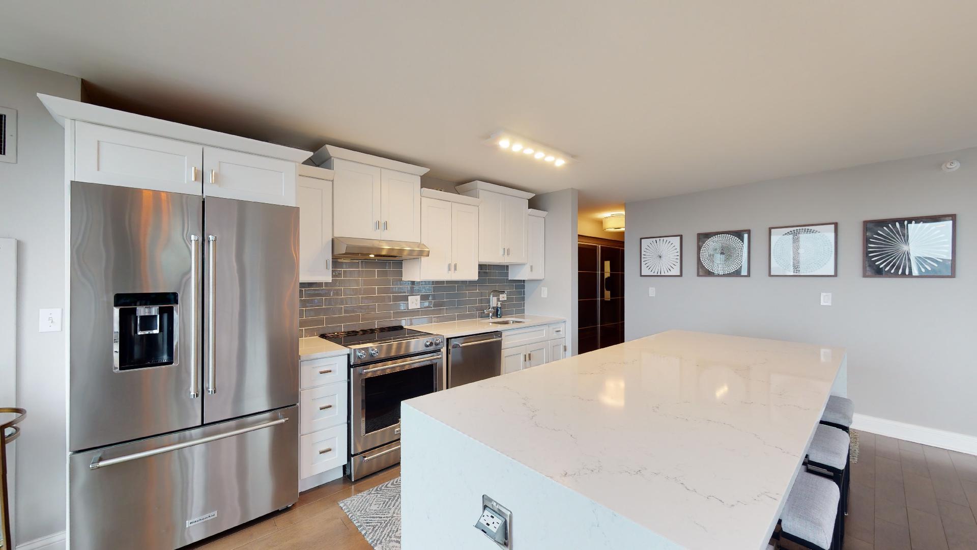 2 E Erie Street #3605, Chicago, IL 60611