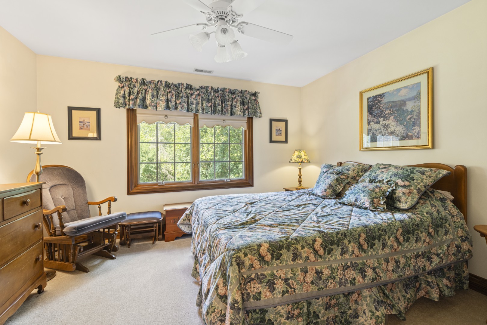 213 Pine Tree Lane, La Grange Park, IL 60526