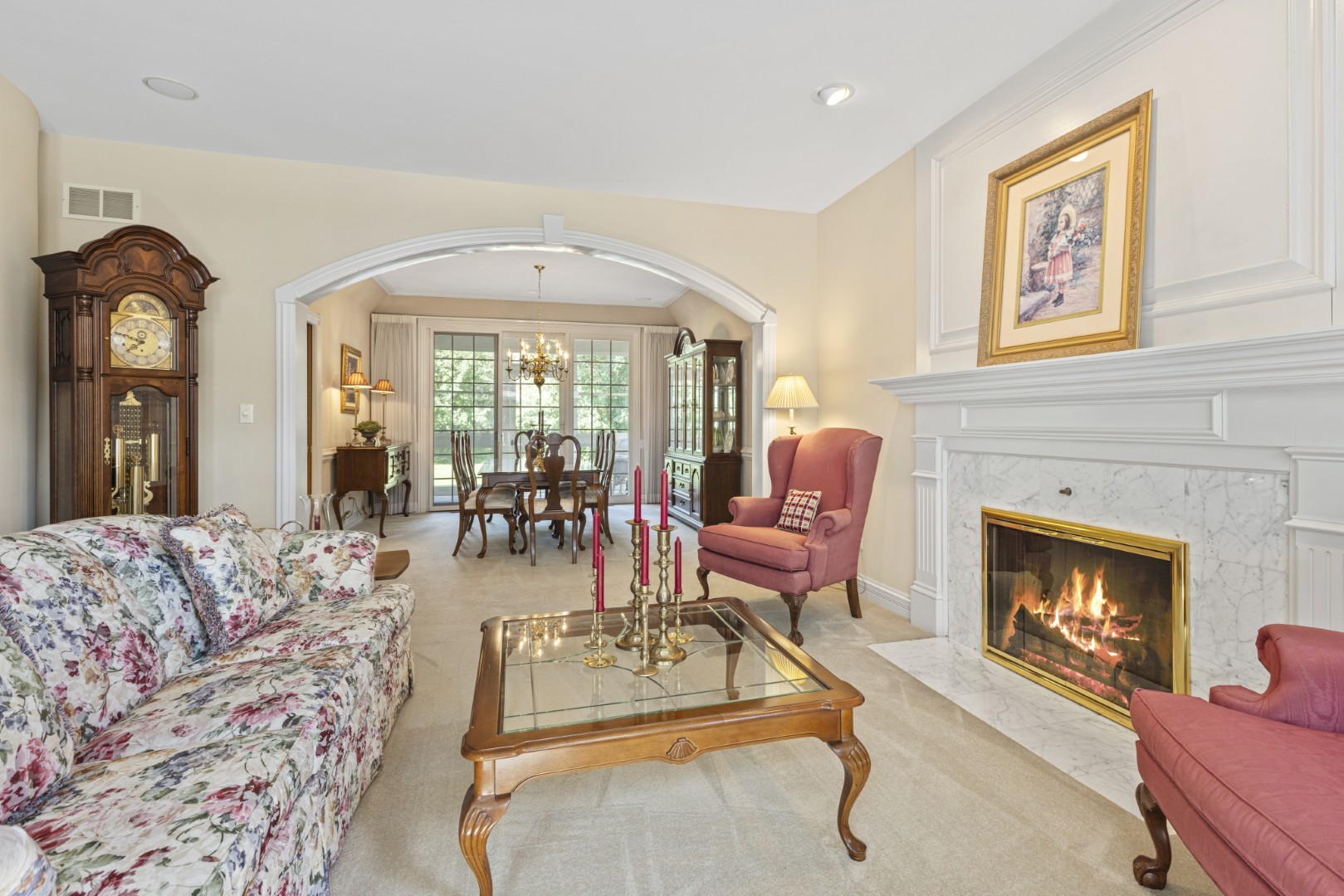 213 Pine Tree Lane, La Grange Park, IL 60526