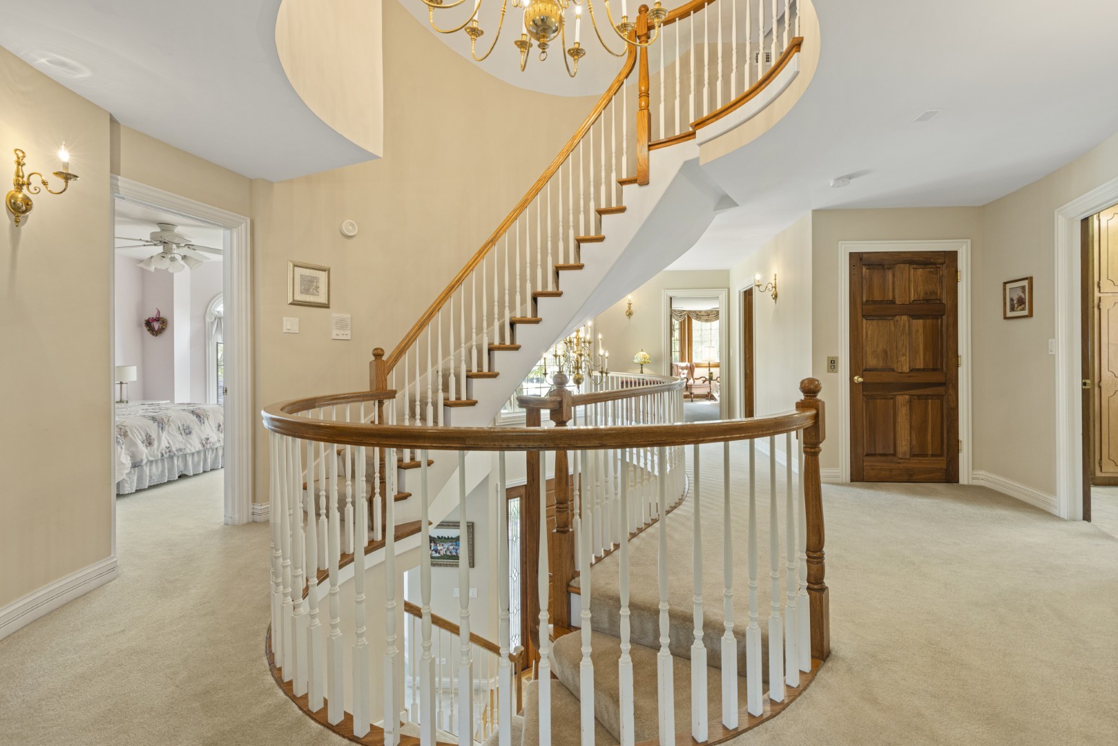 213 Pine Tree Lane, La Grange Park, IL 60526