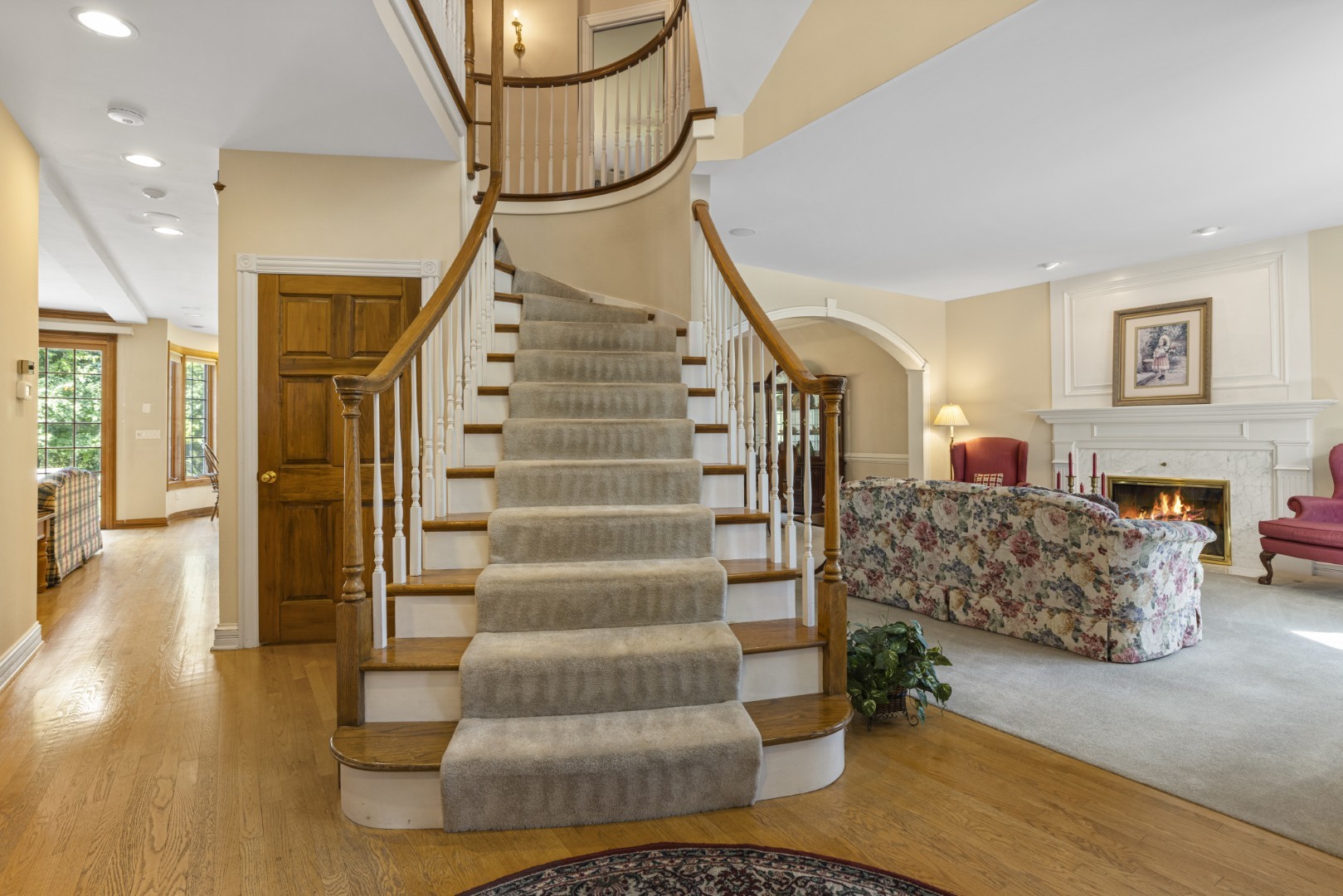 213 Pine Tree Lane, La Grange Park, IL 60526
