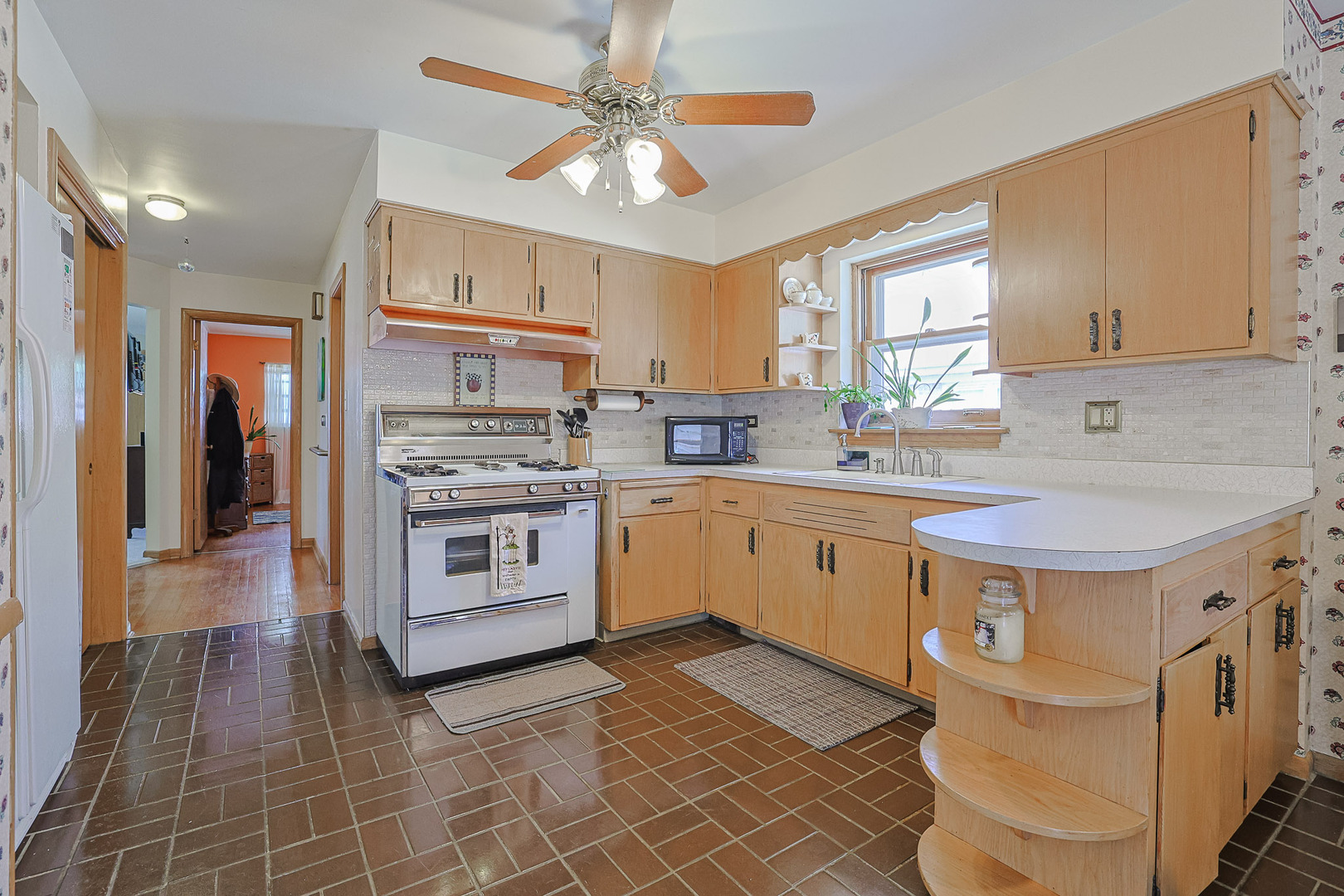 1413 Highridge Parkway, Westchester, IL 60154
