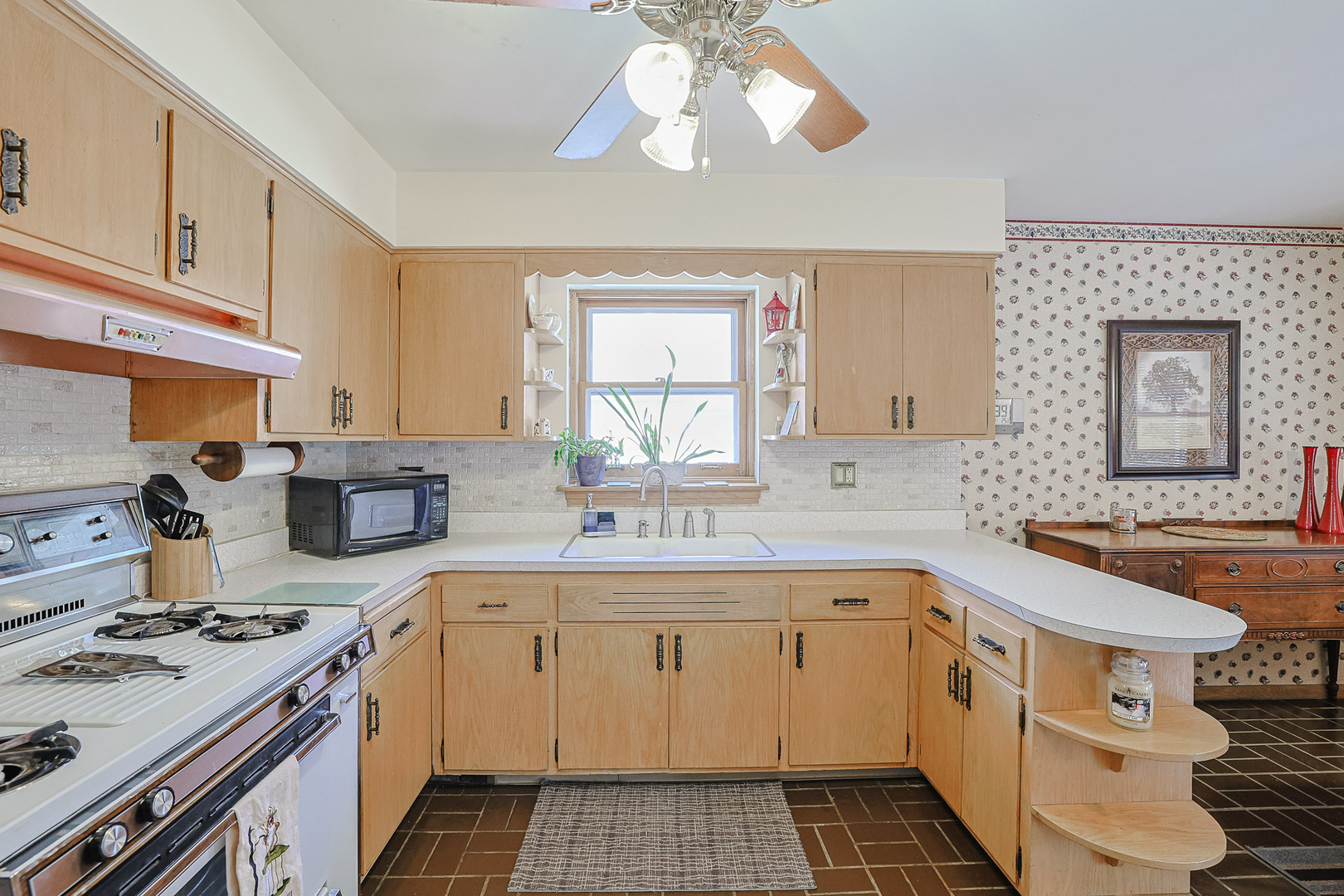 1413 Highridge Parkway, Westchester, IL 60154