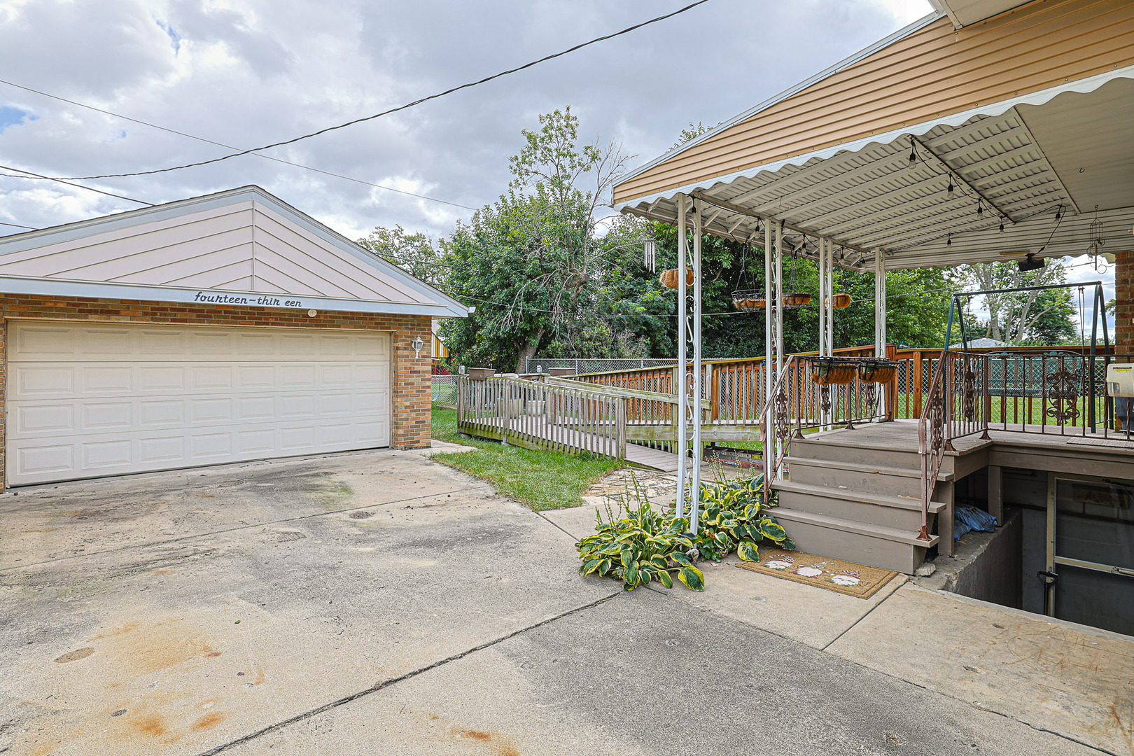 1413 Highridge Parkway, Westchester, IL 60154