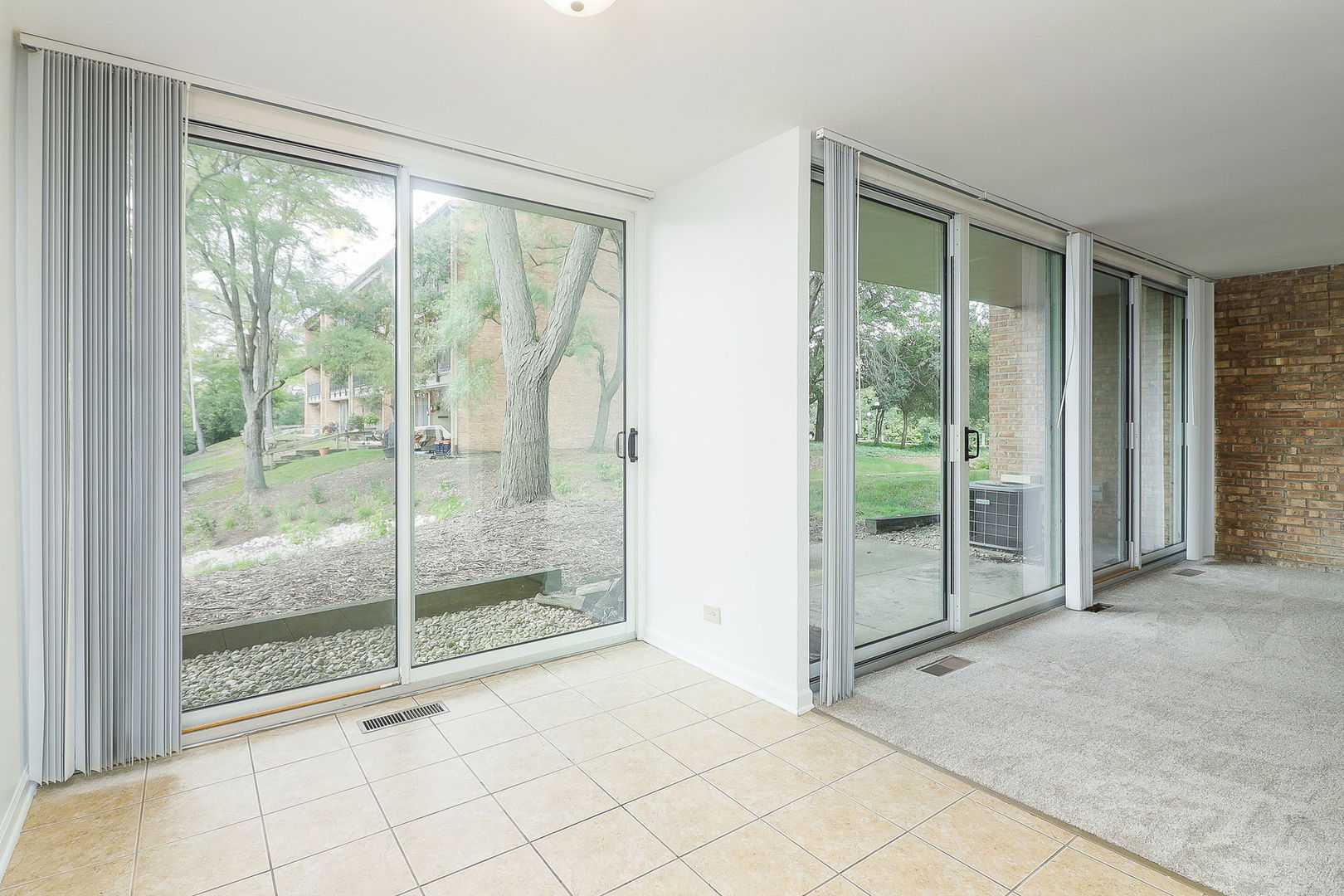 6010 E Lake Drive #1D, Lisle, IL 60532