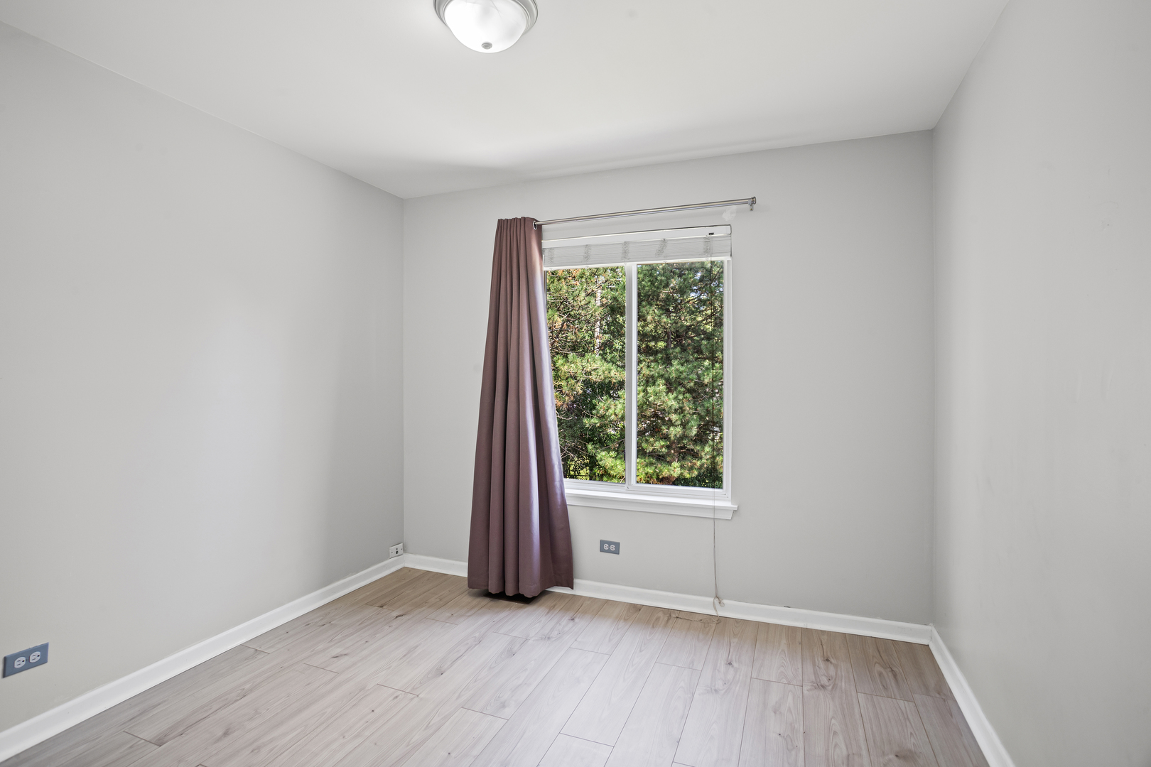 128 Sycamore Avenue, Streamwood, IL 60107