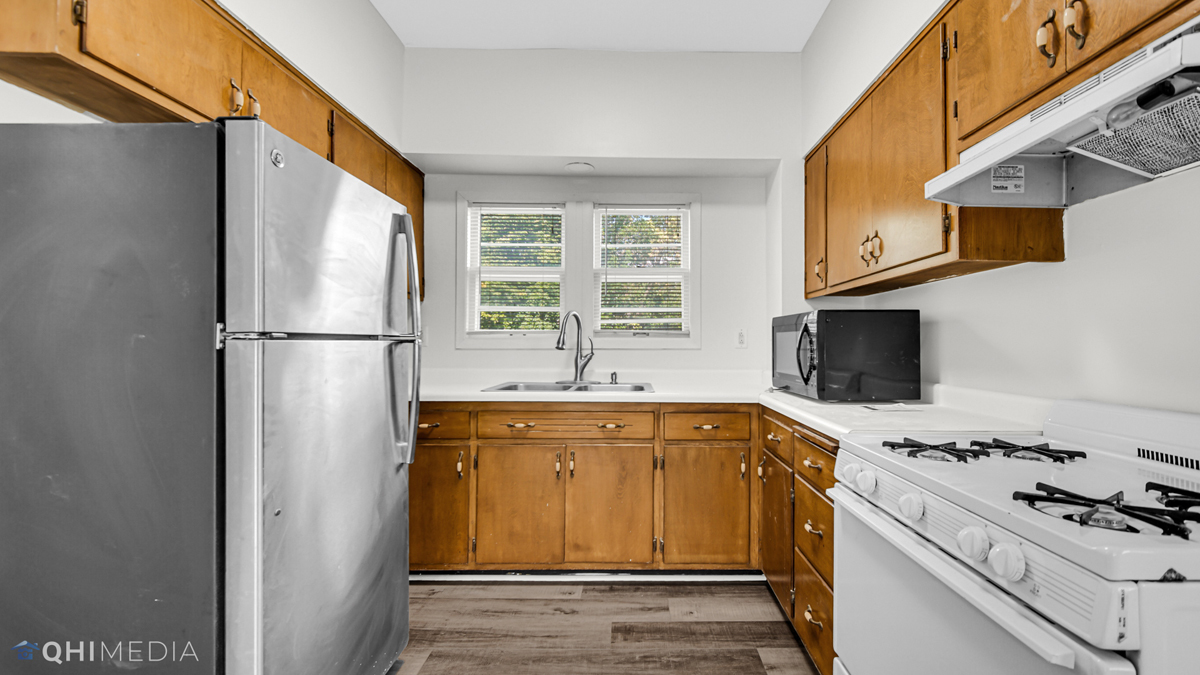 1215 S State Street #1, Lockport, IL 60441