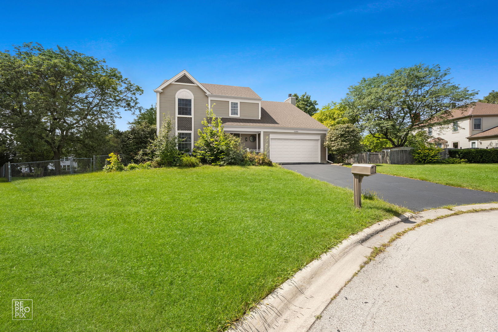 1080 Birchbark Trail, Carol Stream, IL 60188