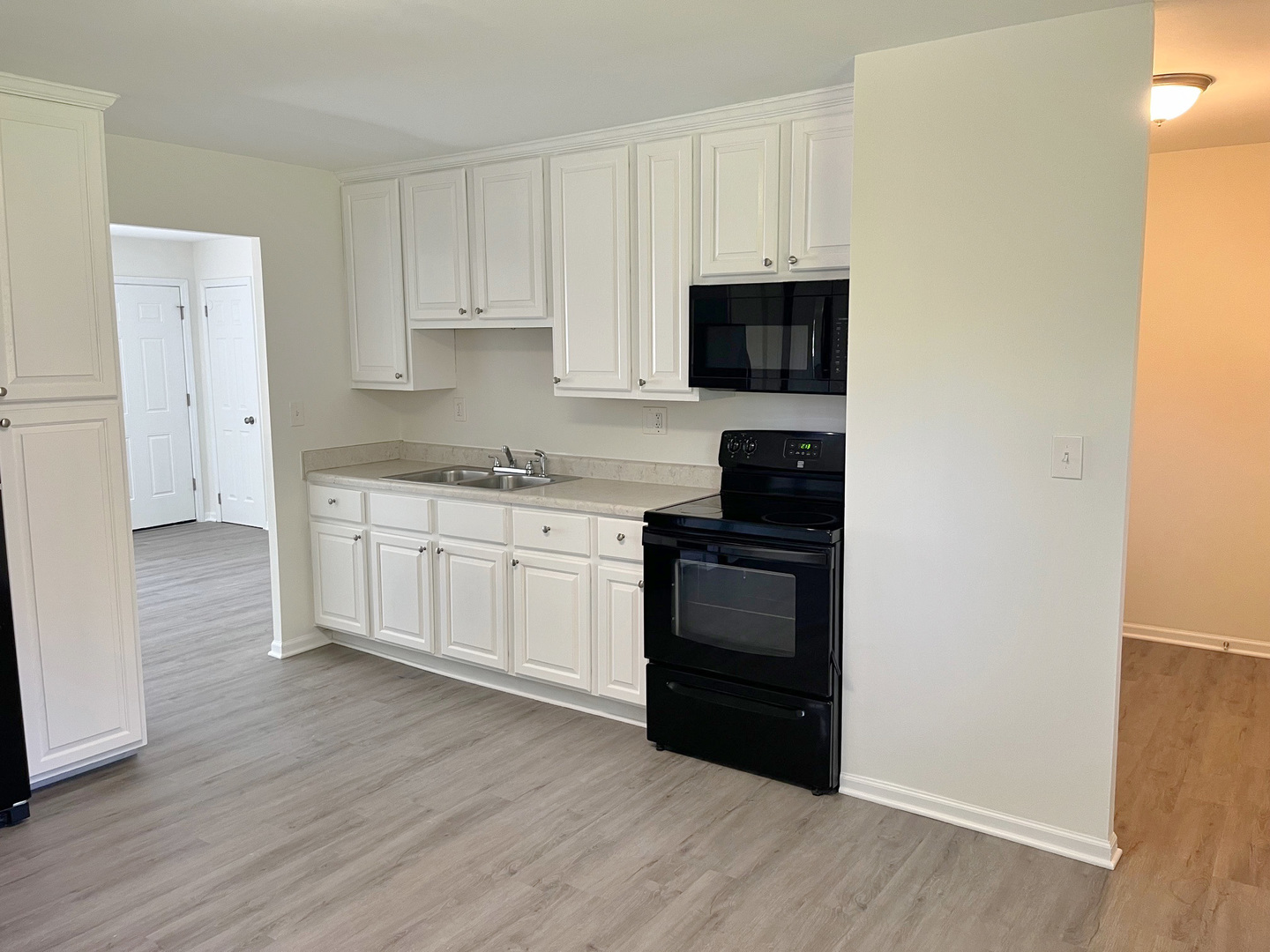 929 Southbridge Drive, Aurora, IL 60506