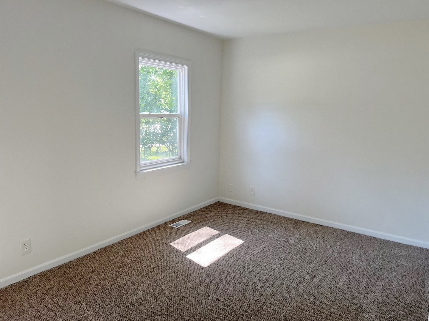 929 Southbridge Drive, Aurora, IL 60506