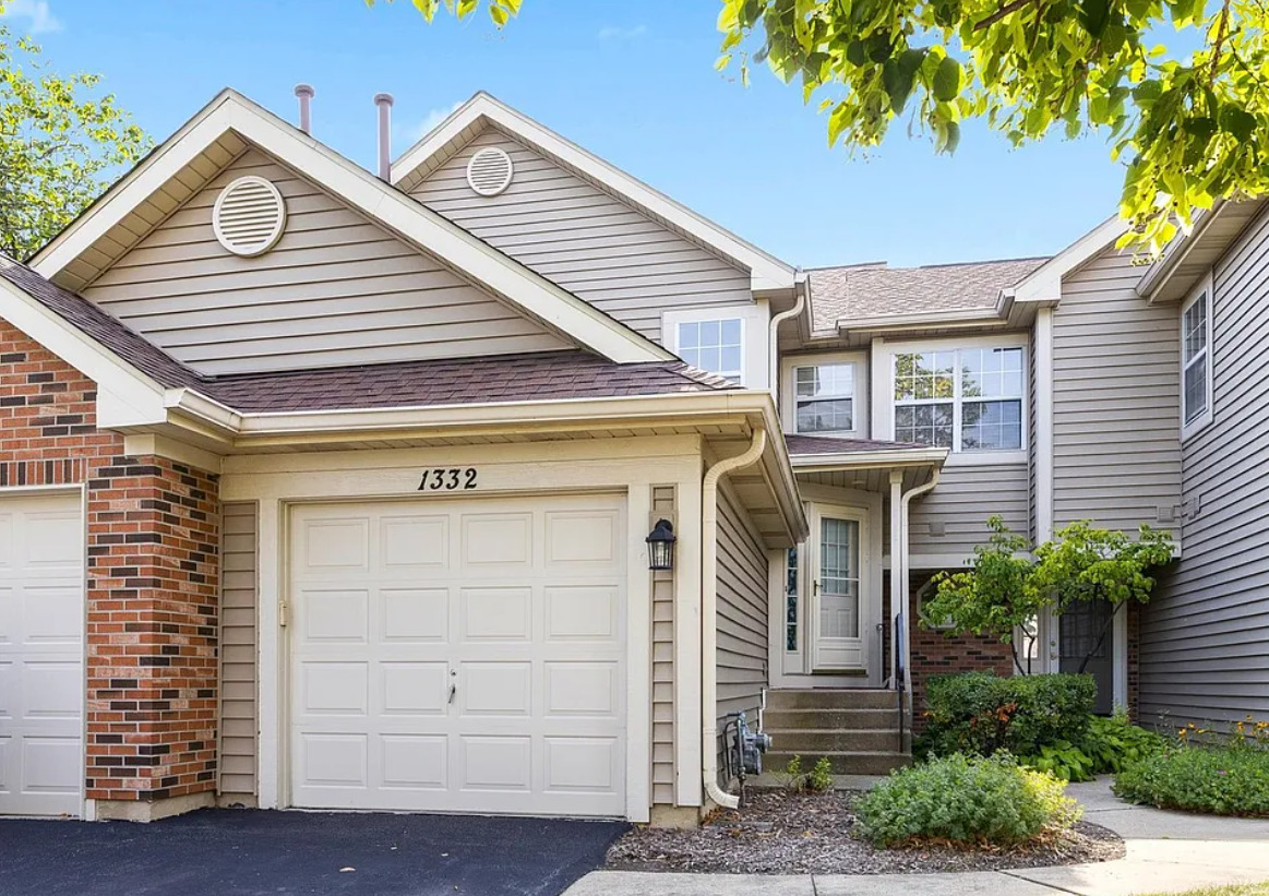 1332 Coldspring Road #-, Carol Stream, IL 60188