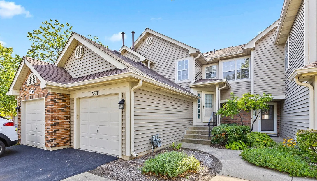 1332 Coldspring Road #-, Carol Stream, IL 60188