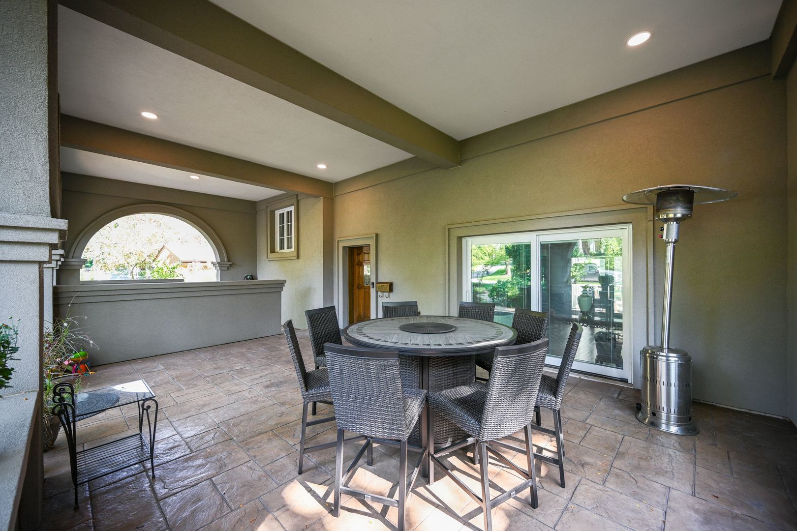 721 Lenox Road, Glen Ellyn, IL 60137