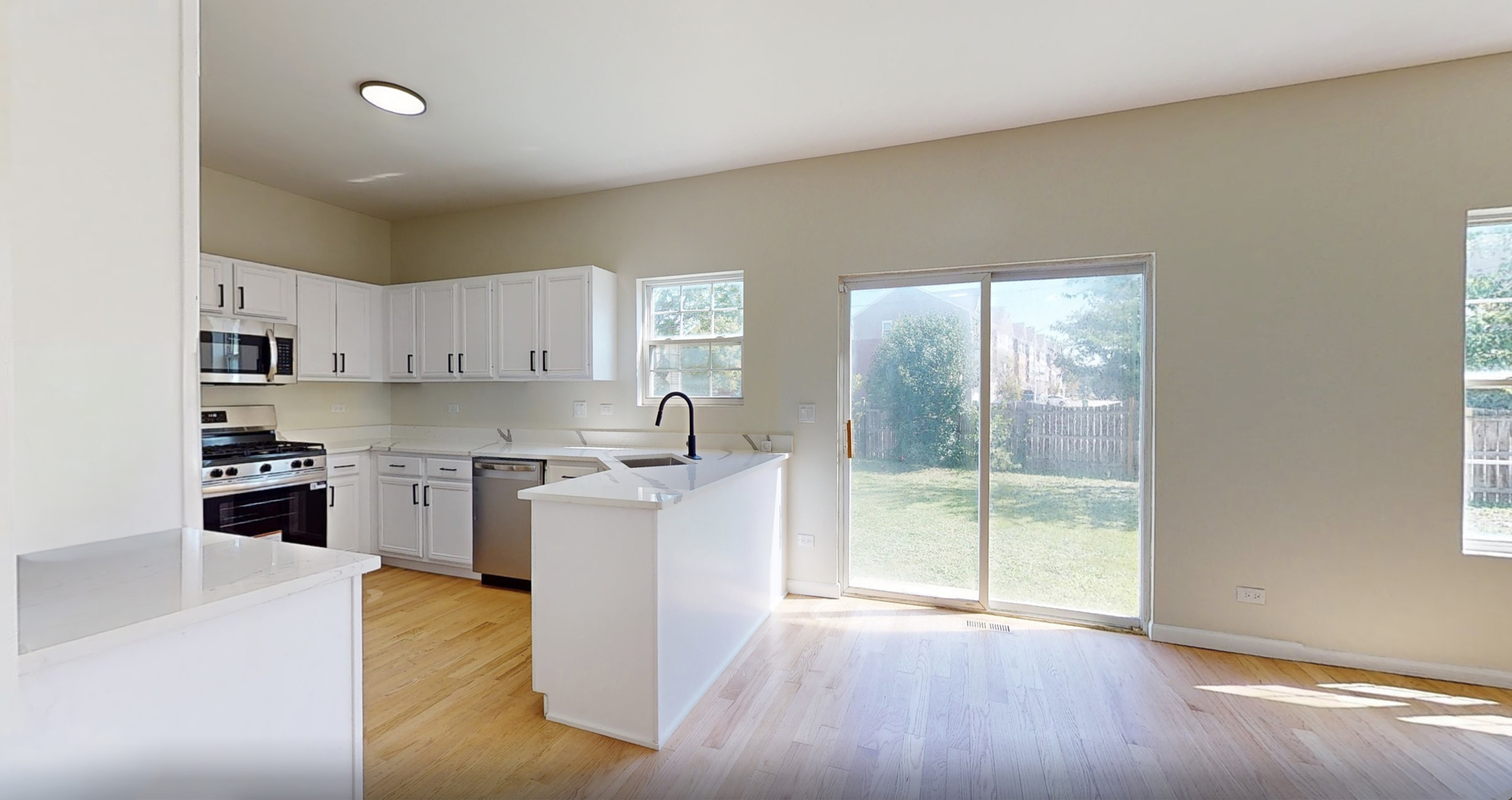435 5th Street, Wheeling, IL 60090