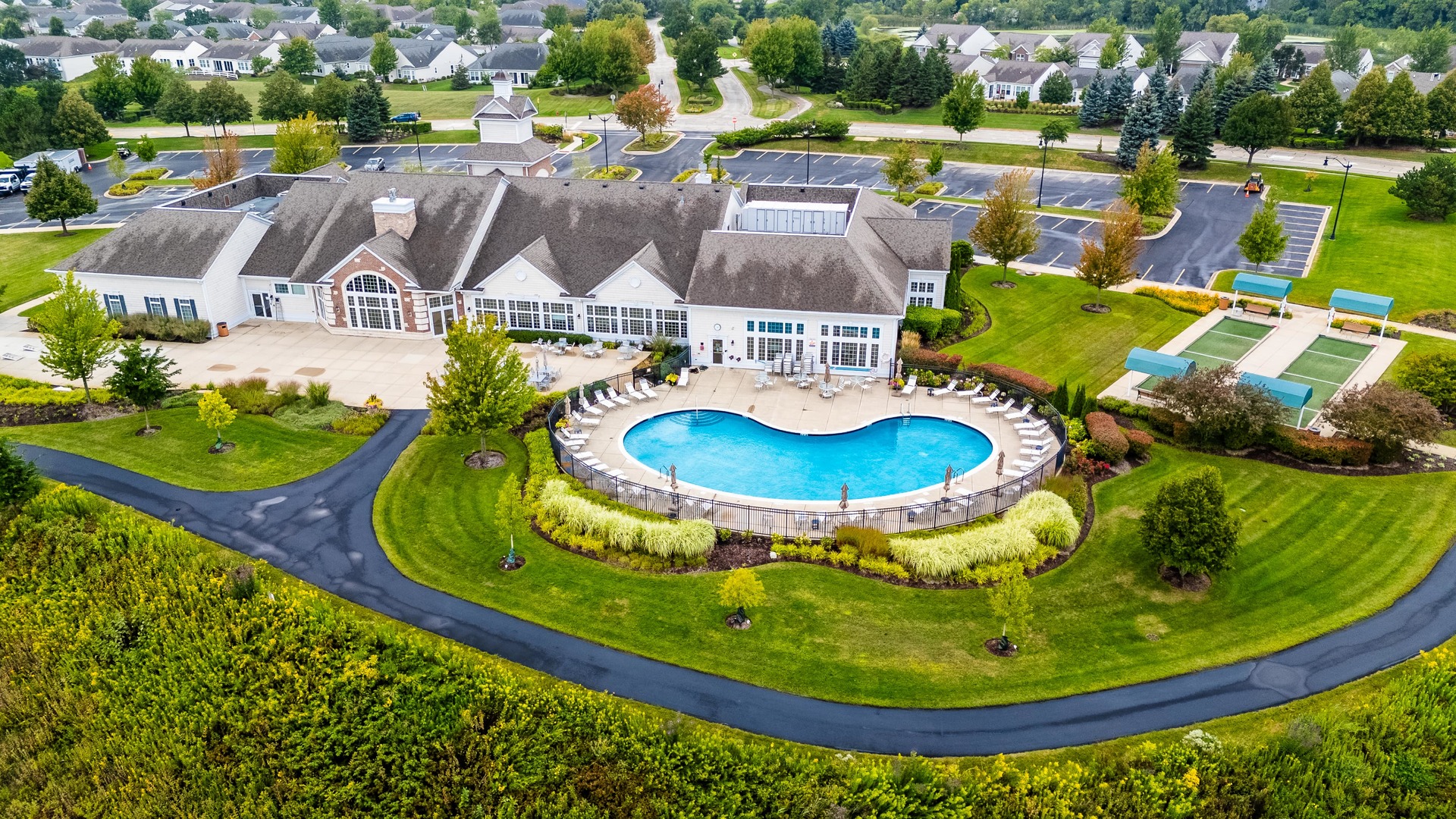 3206 Hutchinson Lane, Mundelein, IL 60060