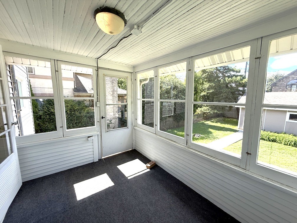 544 S Arlington Avenue #1, Elmhurst, IL 60126