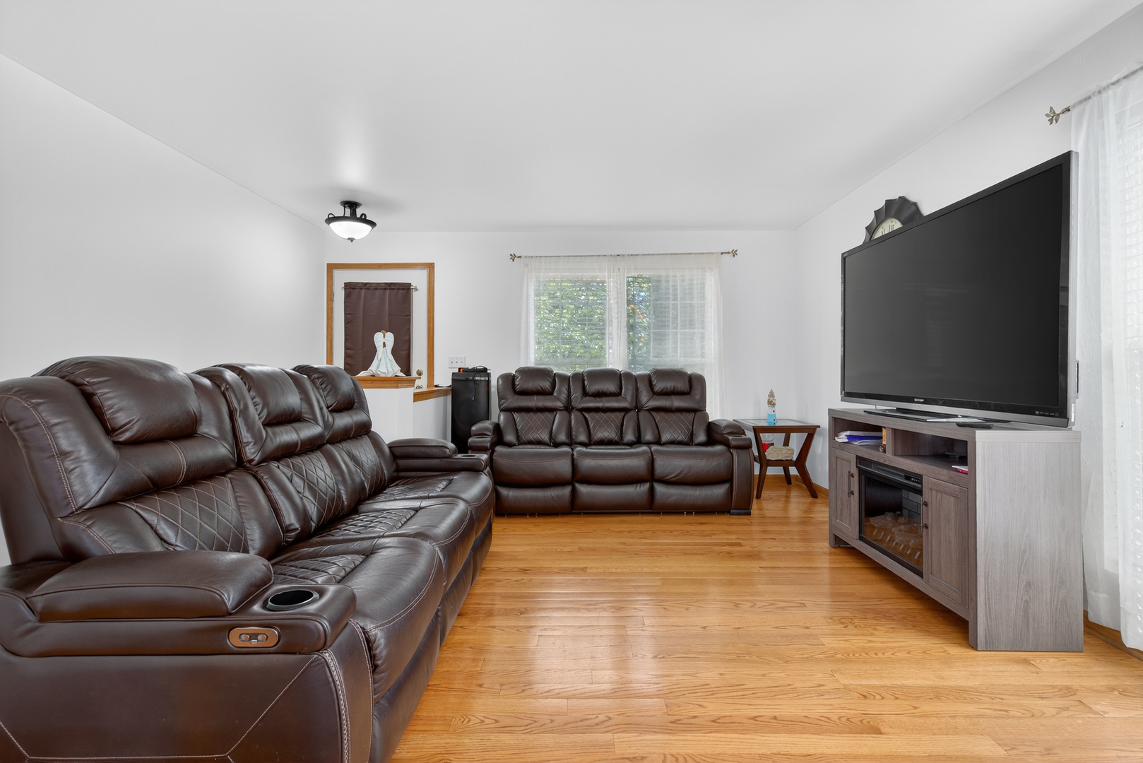 1544 Suncrest Lane, Bolingbrook, IL 60490