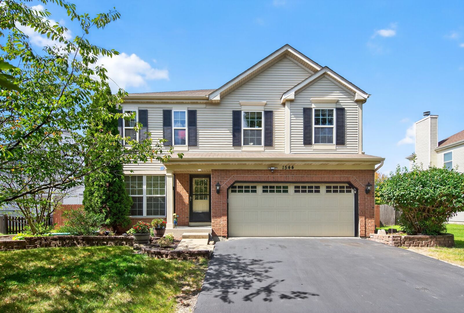 1544 Suncrest Lane, Bolingbrook, IL 60490