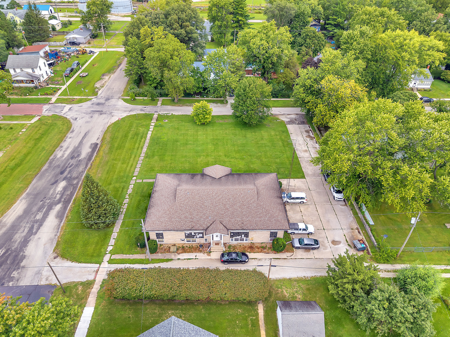 100 E Market Street, Piper City, IL 60959