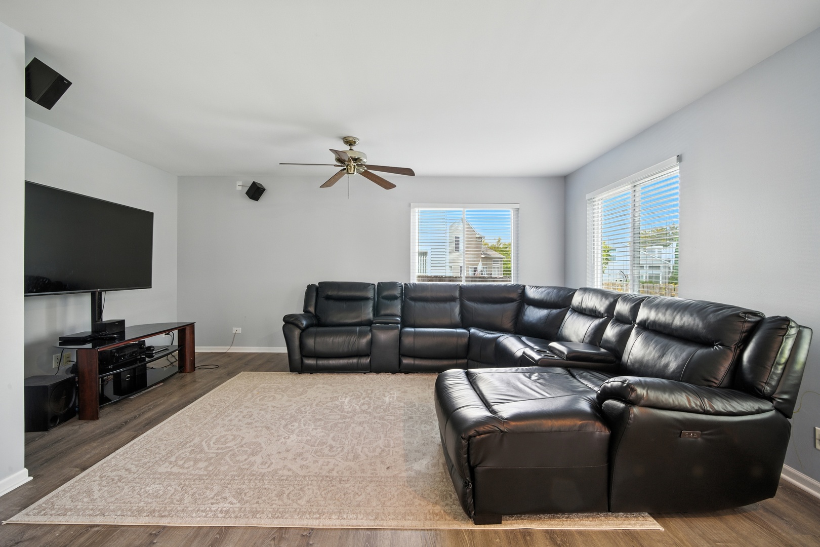 970 Noelle Bend, Lake In The Hills, IL 60156