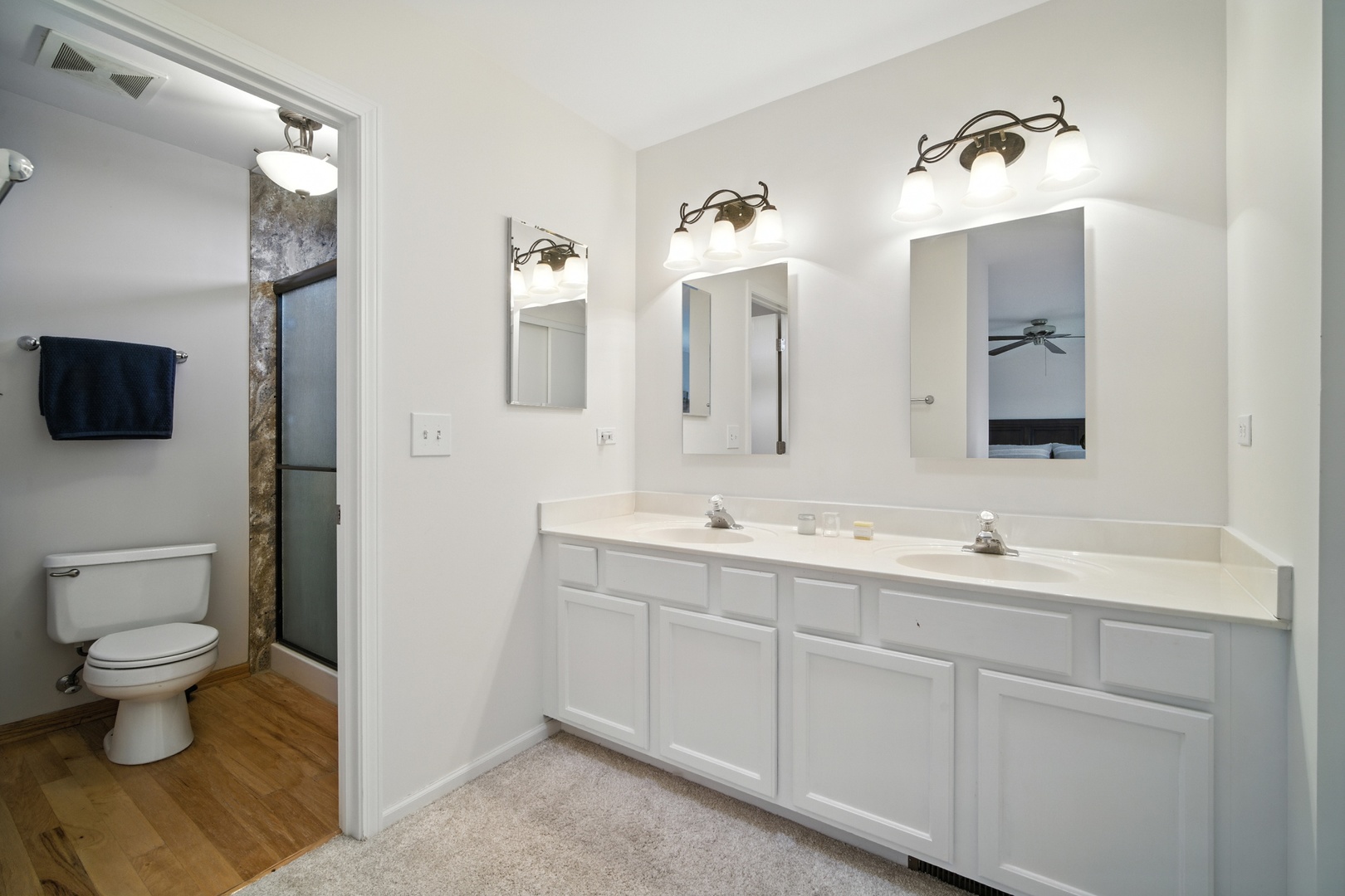 970 Noelle Bend, Lake In The Hills, IL 60156