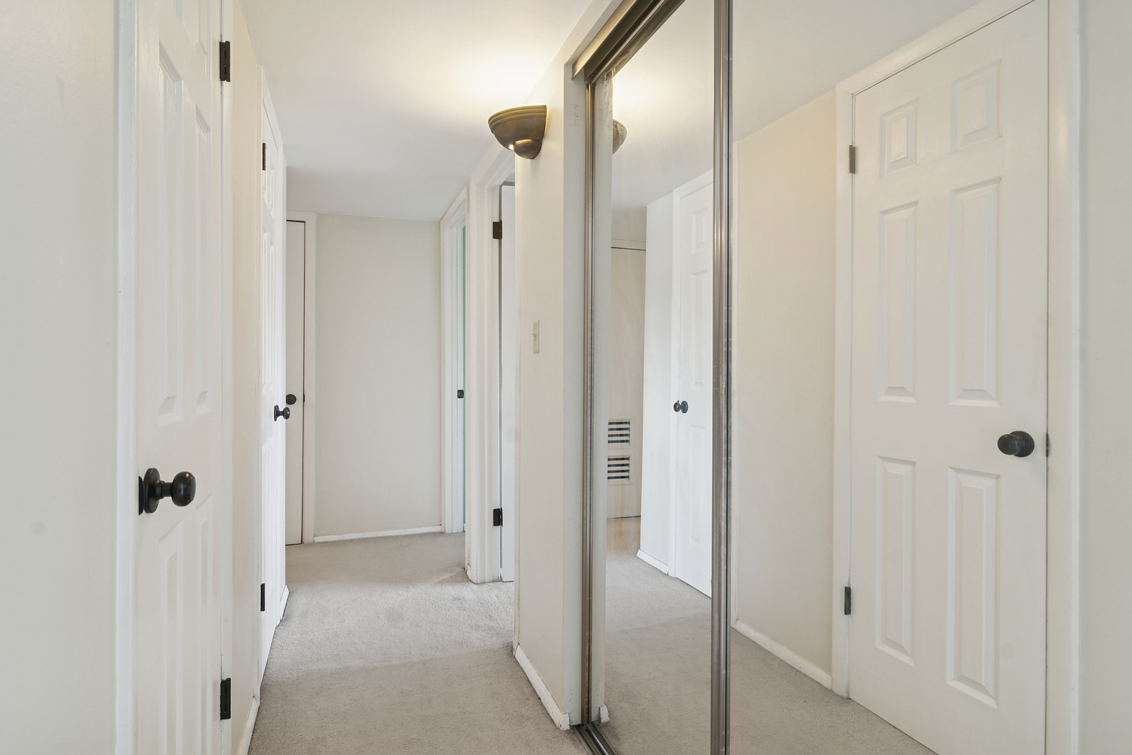 24A Kingery Quarter #202, Willowbrook, IL 60527