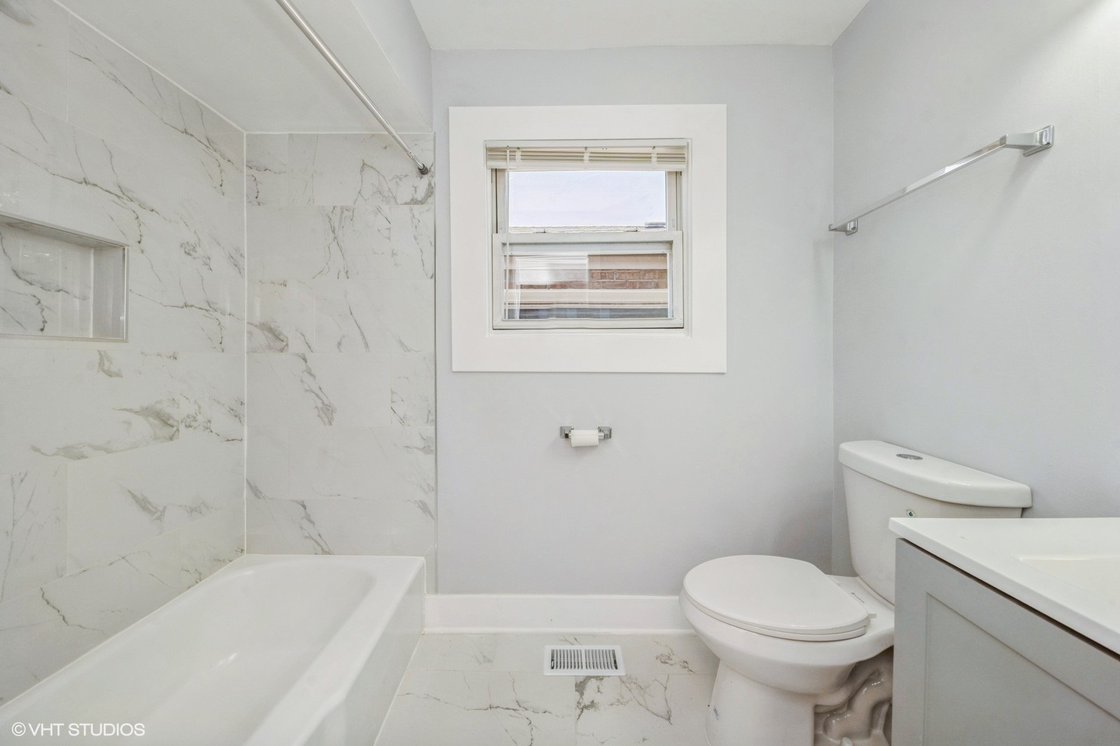 6545 S Hamilton Avenue, Chicago, IL 60636